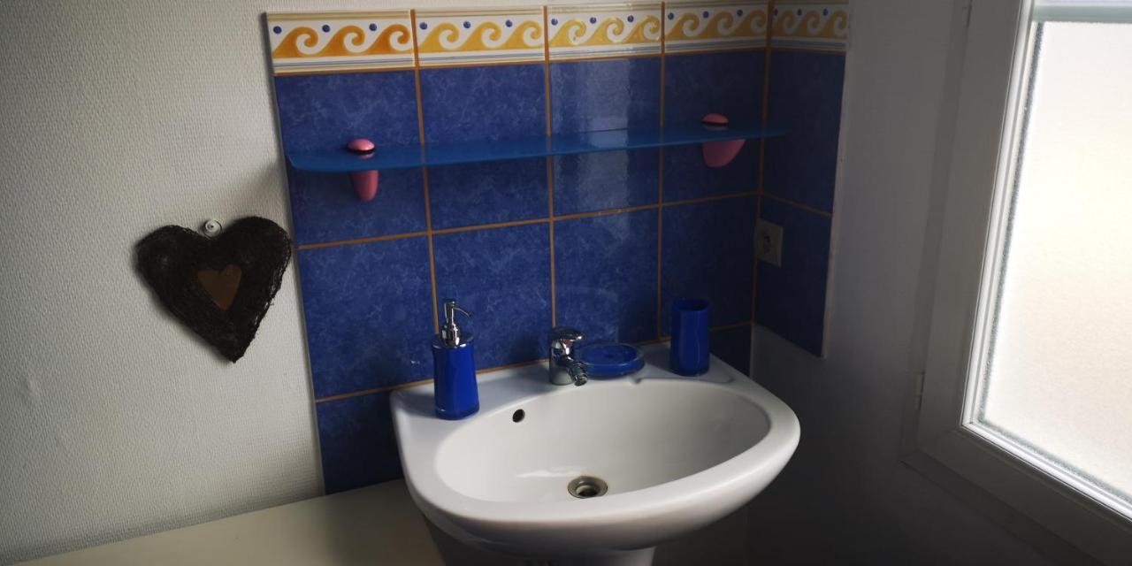 La Cour Du Puits Chambre Victor Cormeilles  Kültér fotó